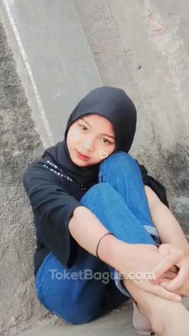 Ngentot sama bowciel masih smp memek tanpa bulu Thumb